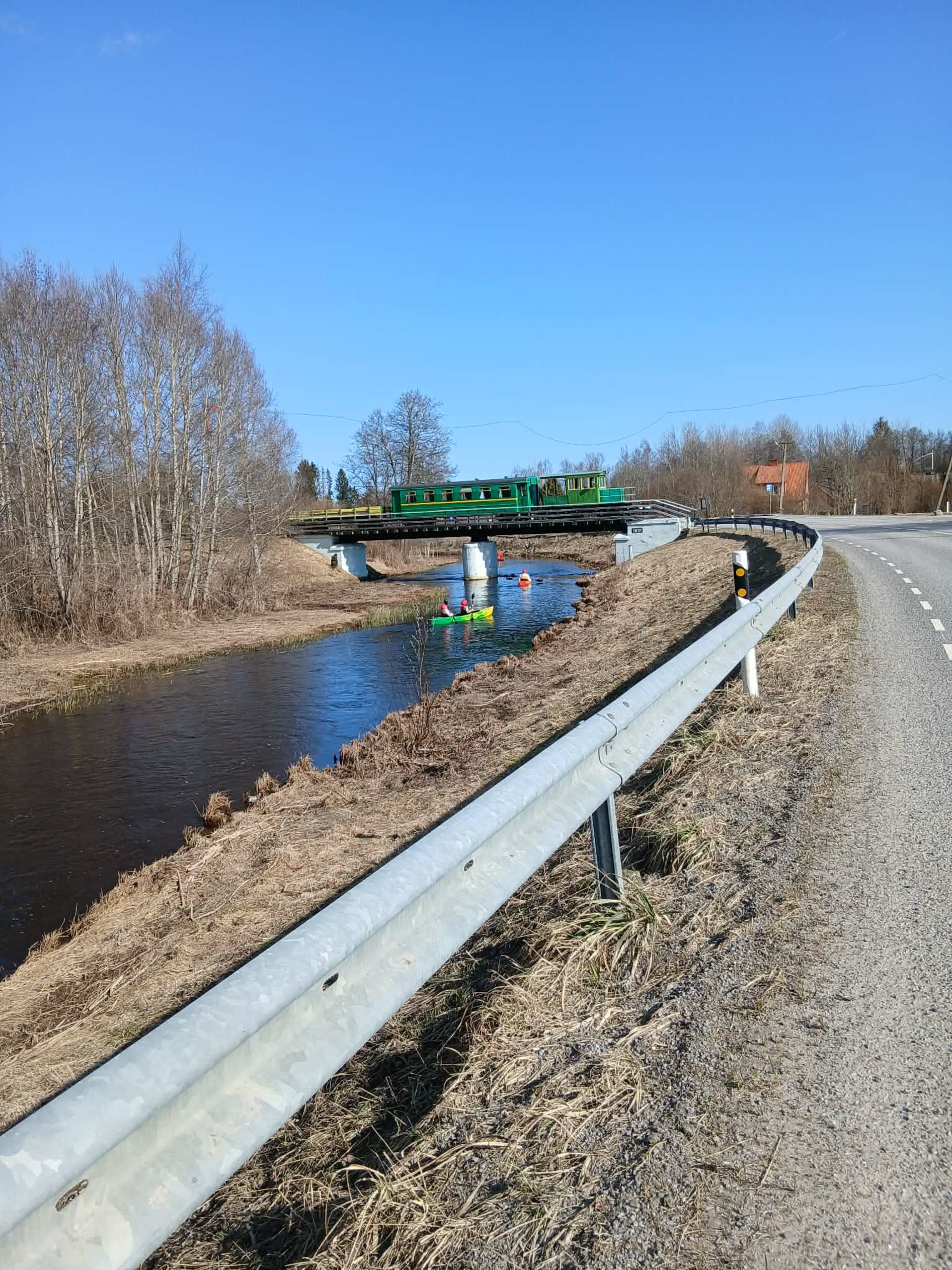 Avi River